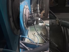 قسمت زیر بار بیل مکانیکی